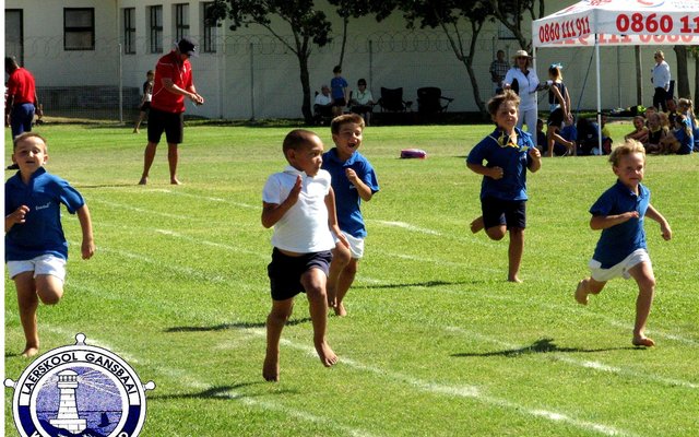 Ouderdomswenners: Voor vlnr:  Joy Hans en Hugo Bester (0/7); Joani-Lee Vos (0/8). Middel vlnr: Phillip Olivier (0/8); Nel Stieger en Ralph Smit (0/9); Gené Cornelius en Daniel Hanekom (0/10). Agter vlnr: AJ Bosch & Anrie van Niekerk (0/11); Adrian Hage  en Caitlyn Otto (0/12); Jacques Augustyn en Fiona Fourie (0/13).